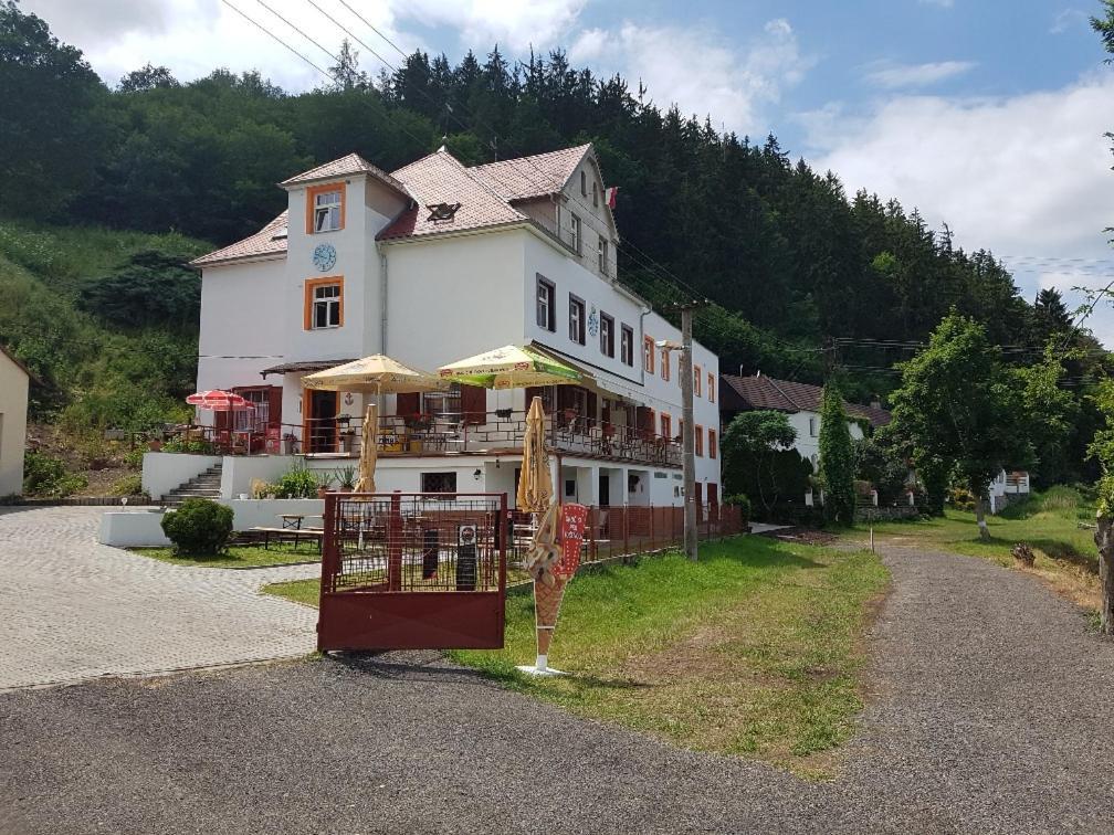 Penzion Na Pracharne Kladruby  Exterior photo
