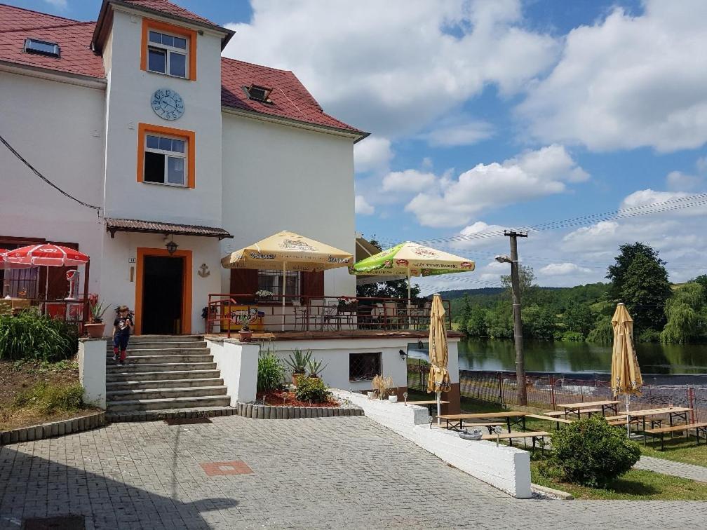 Penzion Na Pracharne Kladruby  Exterior photo